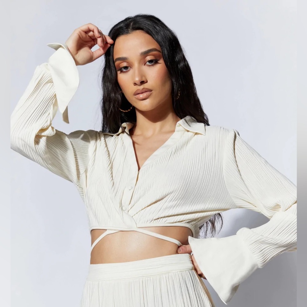 NWT | Meshki | Sanaz Crinkle Tie Up Shirt